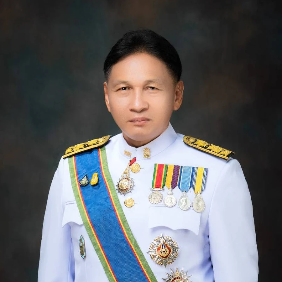 นายเชษฐา ปาละกูล